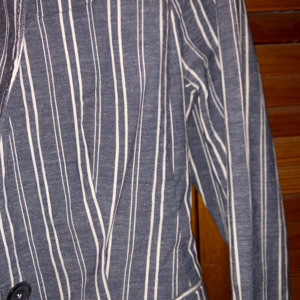 Only worn once - Picture 3 of 3